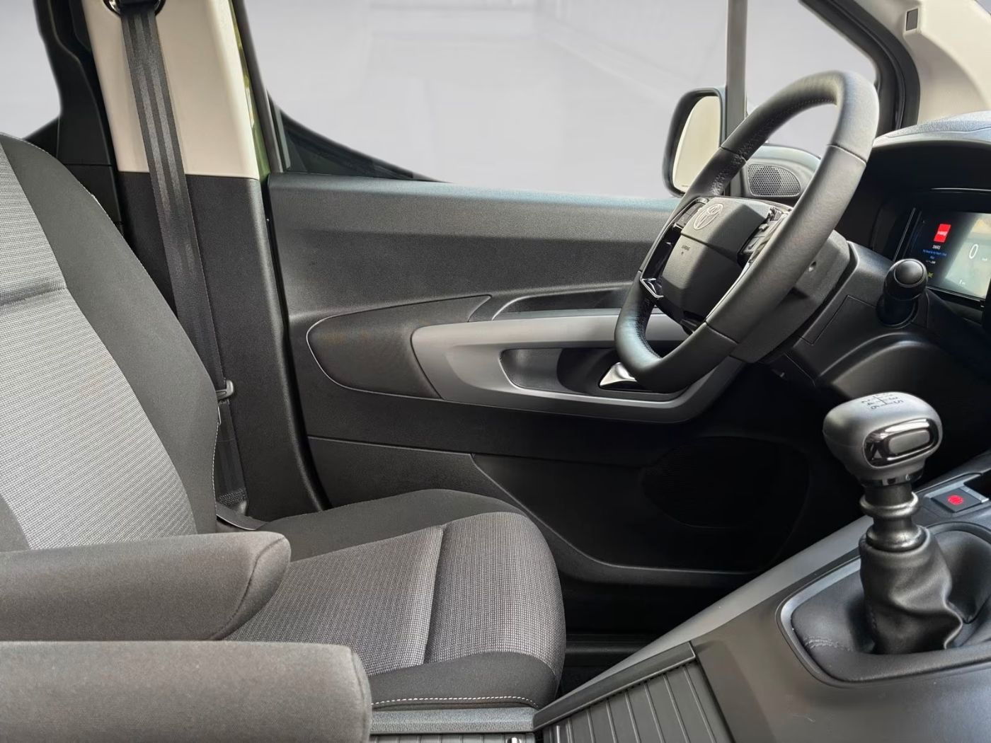 Fahrzeugabbildung Toyota Proace City Verso 1.2 L1 Kamera,LED,Matrix,Navi