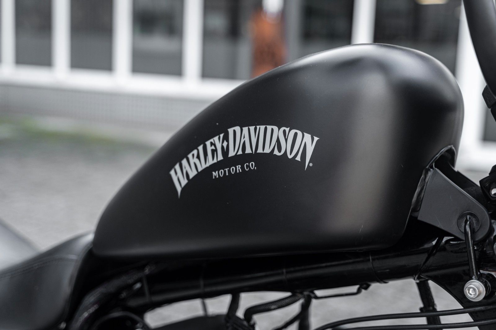 Fahrzeugabbildung Harley-Davidson XL883N IRON SPORTSTER - APE-Lenker