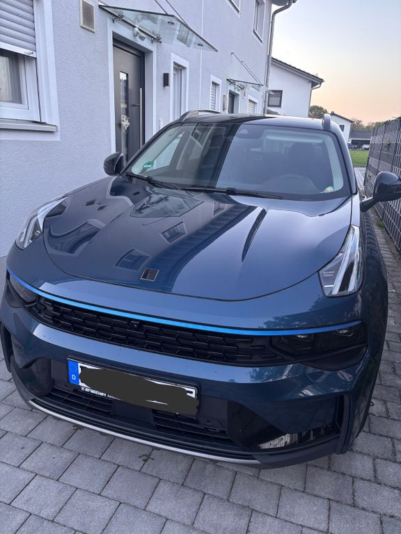 Image of Lynk&Co 01