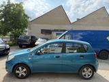 Chevrolet Aveo Allwetterreifen Radio/AUX/CD 5 Türig - Chevrolet in Hannover