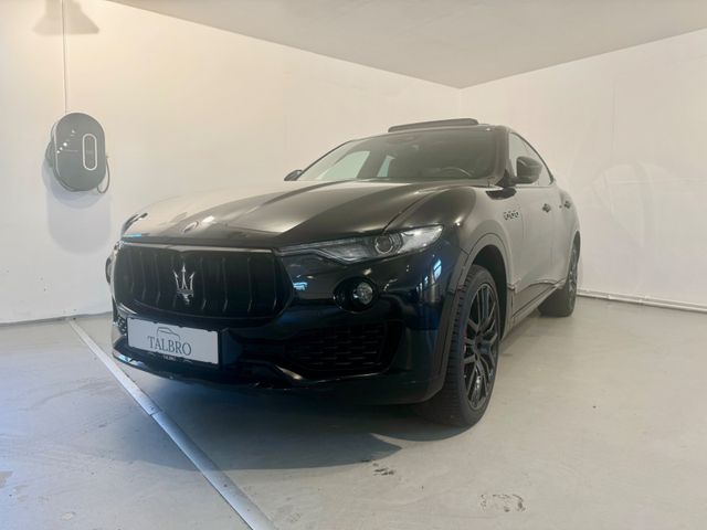 Maserati Levante S*GRANSPORT*CARBON*PANO*ACC*360*B&W!