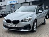 BMW 216d Active Tourer*8xFach*Navi*Wenig-Km*Pdc*Shz* - silberne BMW 216 Active Tourer