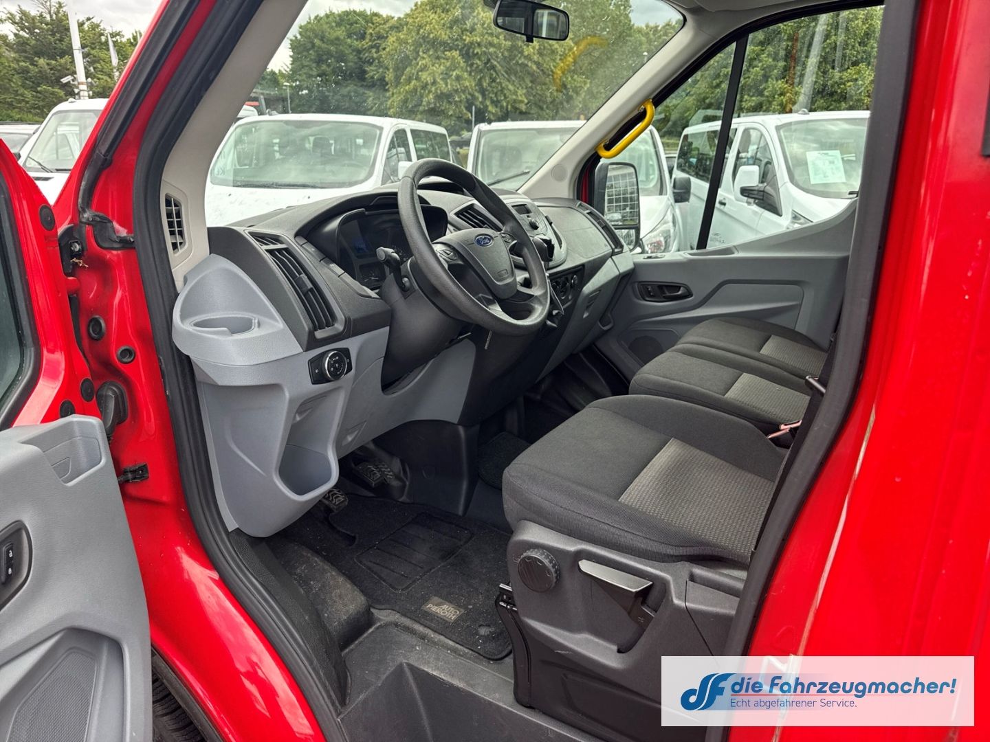 Fahrzeugabbildung Ford Transit Kombi 350 L3 Trend 2.2 TDCi *4371 *KLIMA