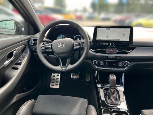 Fahrzeugabbildung Hyundai i30 FL Kombi MJ25 1.5 Benzin Turbo 7-DCT (48V) N