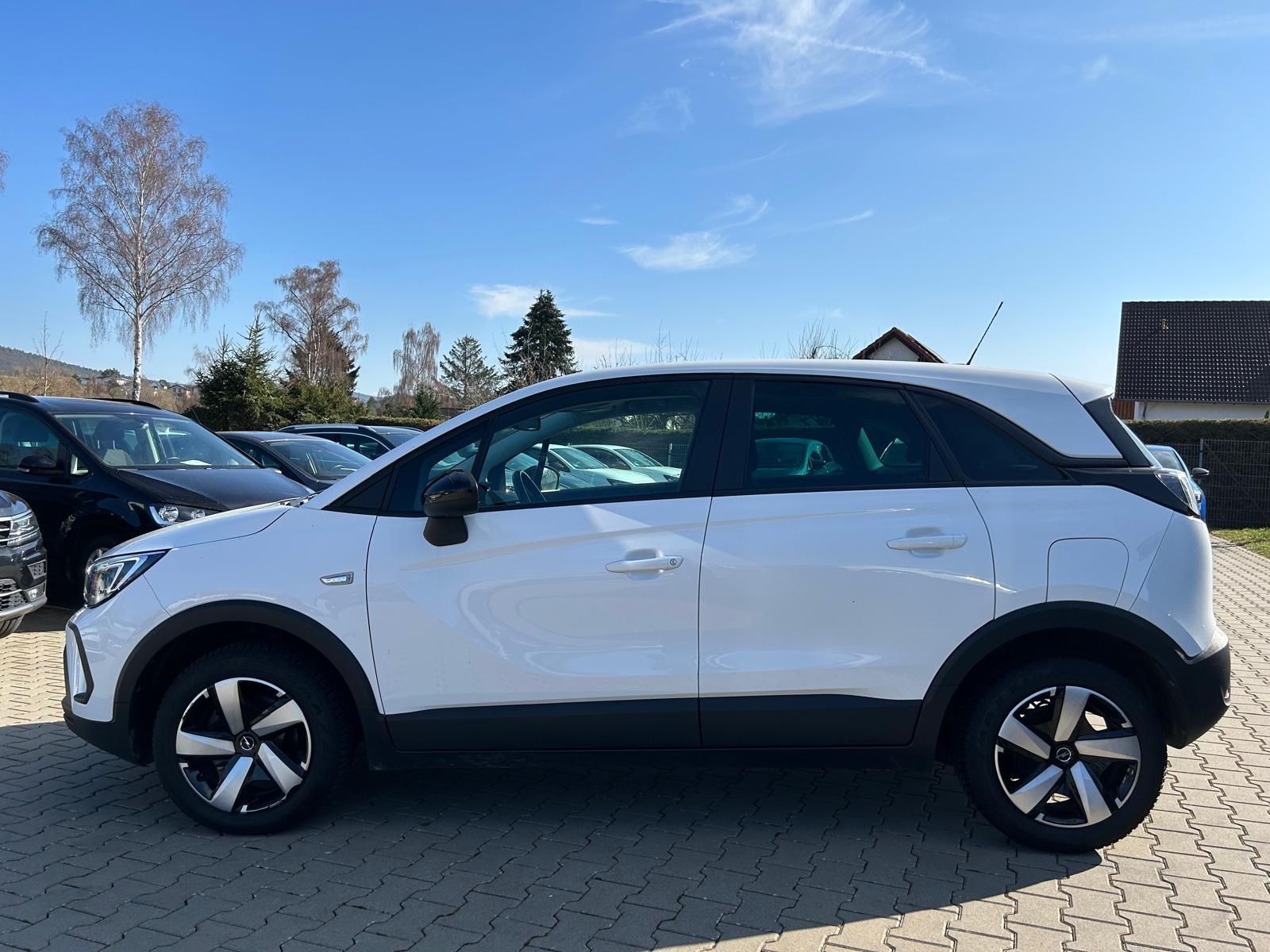 Fahrzeugabbildung Opel Crossland°Automatik°Kamera°1.Hand°LED°
