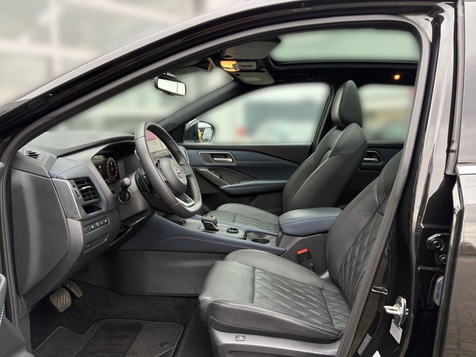 Fahrzeugabbildung Nissan Qashqai 1.3 DIG-T Tekna+ 4x4*SHZ*Navi*360°Kamera