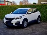Peugeot 3008 1.5 HDi 130 Active Business (Automatik/AHK) - Peugeot 3008: Active