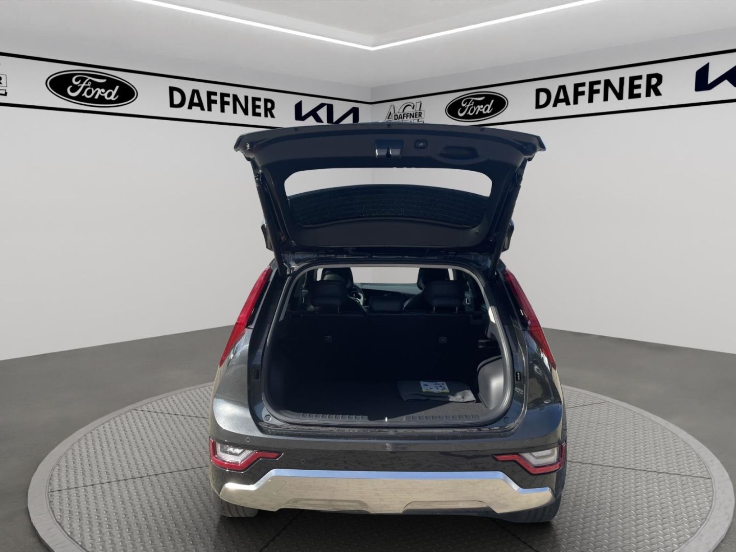 Fahrzeugabbildung Kia Niro Hybrid Spirit Sitzkühlung SpurhalteASS DAB