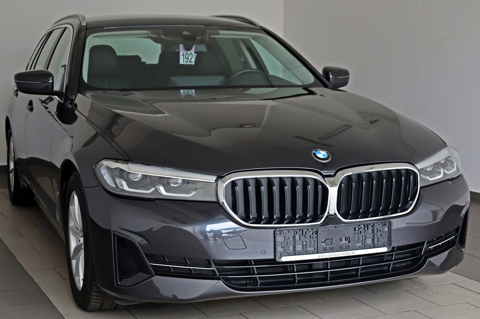 Fahrzeugabbildung BMW 520 d xDrive,Leder,Navi,LED,SH,Kamera,DAB,AHK