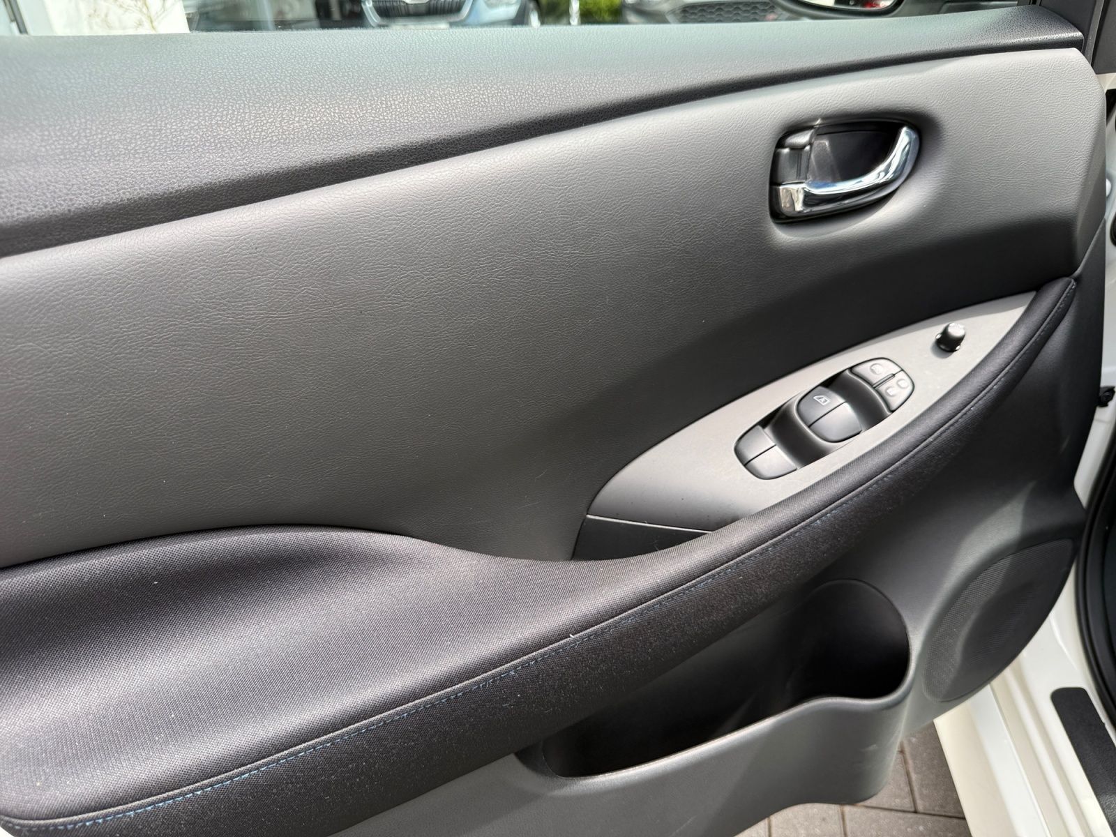Fahrzeugabbildung Nissan Leaf Acenta R-KAMERA TÜV + SERVICE NEU