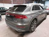 Audi Q8 55 TFSI S-Line Quattro*AHK*R-KAMERA* - Audi Q8 55 TFSI Gebrauchtwagen