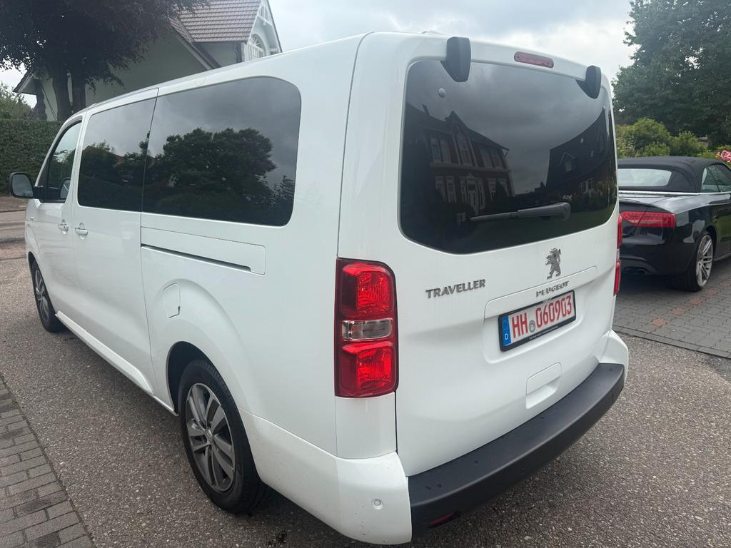 Peugeot Traveller