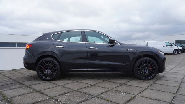 Maserati Levante Diesel AWD Q4 GRANSPORT SEHR GEPFLEGT !