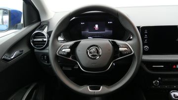 Skoda Fabia Selection 1,0 TSI PDC SHZ LED