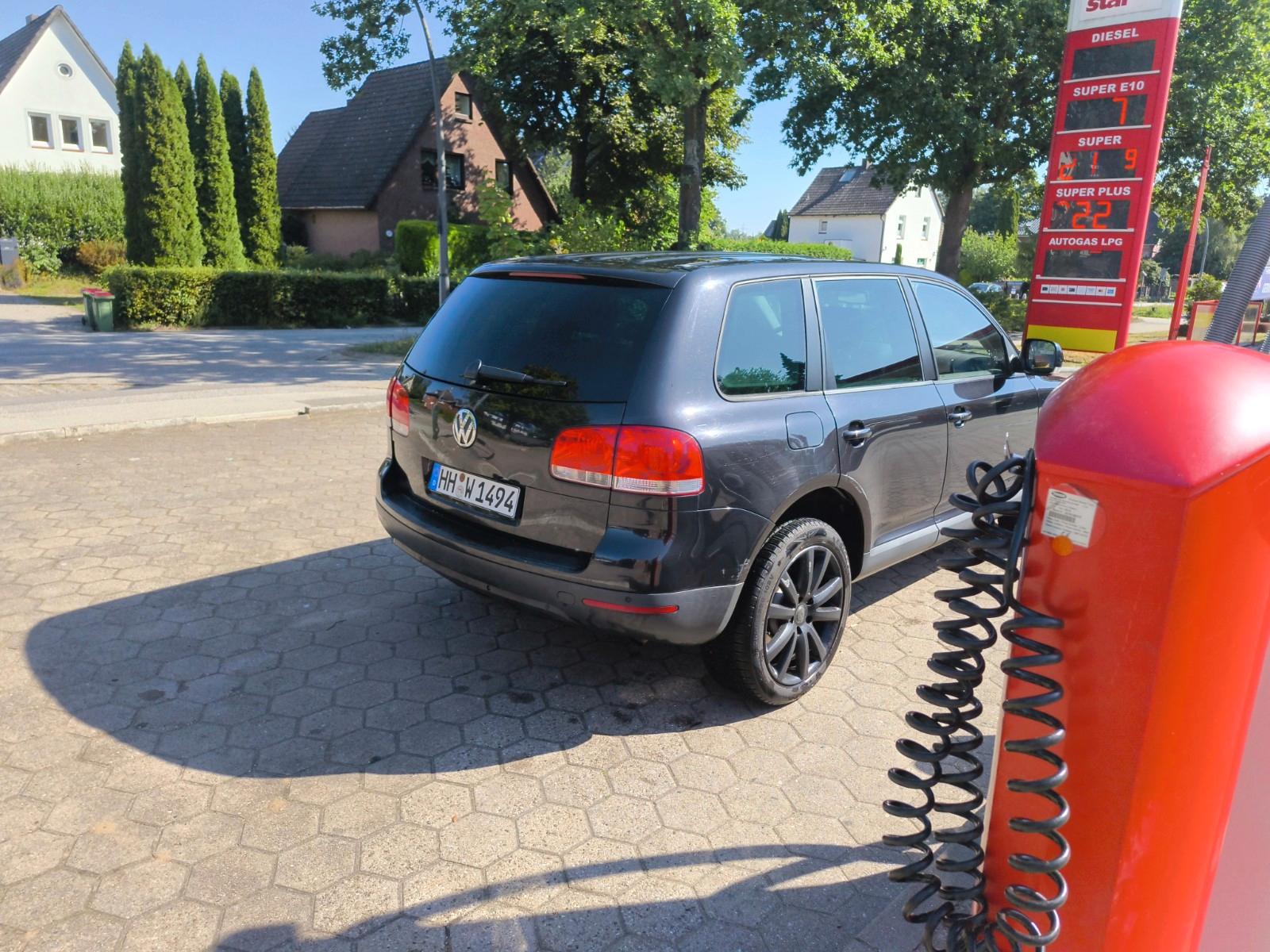 Volkswagen Touareg 2004 — салон