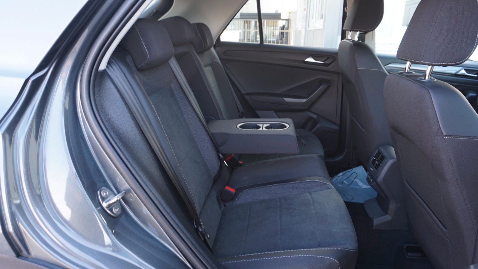 Fahrzeugabbildung Volkswagen T-Roc Style, Kamera, Navi, AHK, LED, IQ.Drive+WR