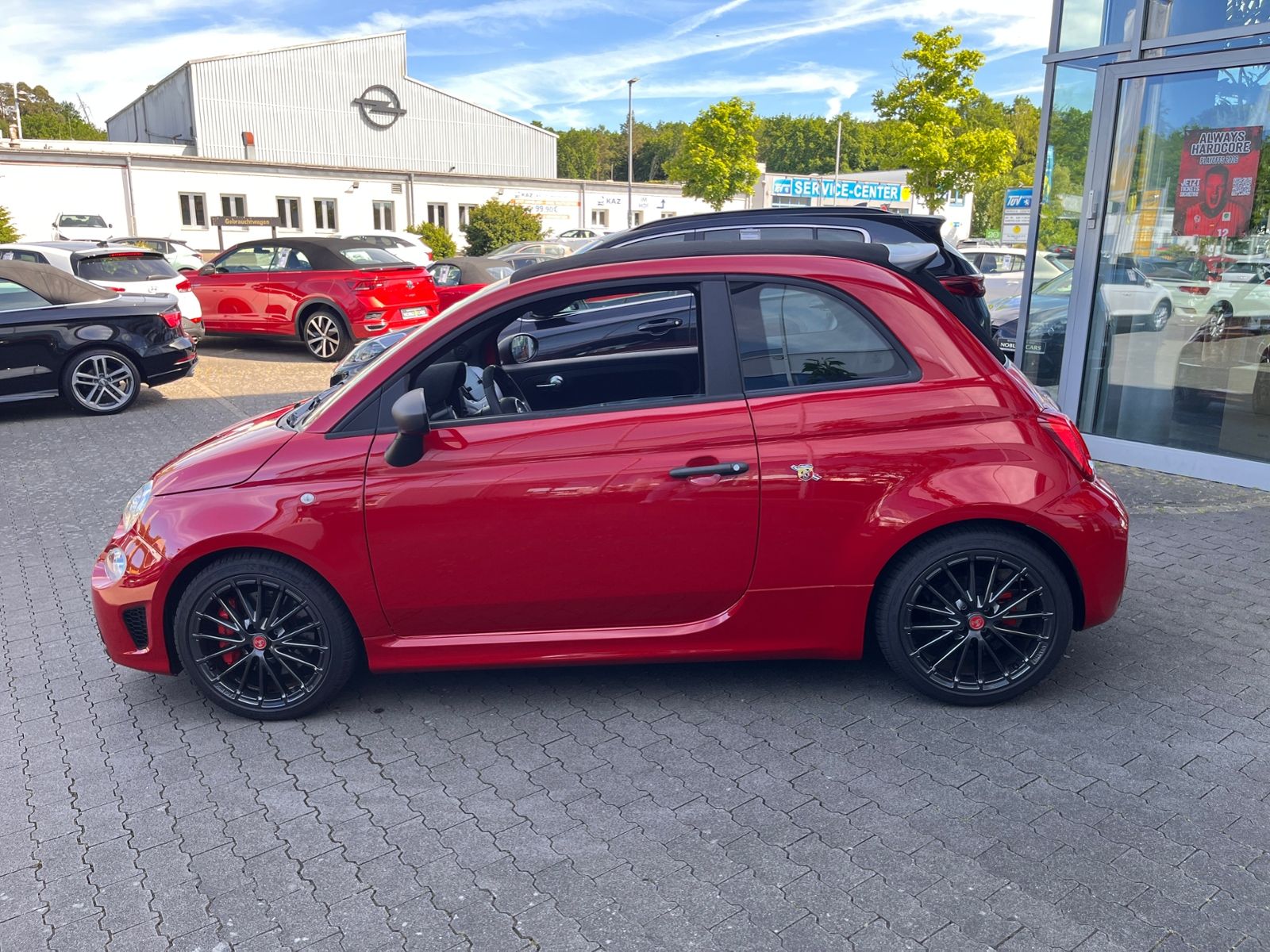Fahrzeugabbildung Abarth 695C NUR 2.000KM!!! BEATS NAVI ALU