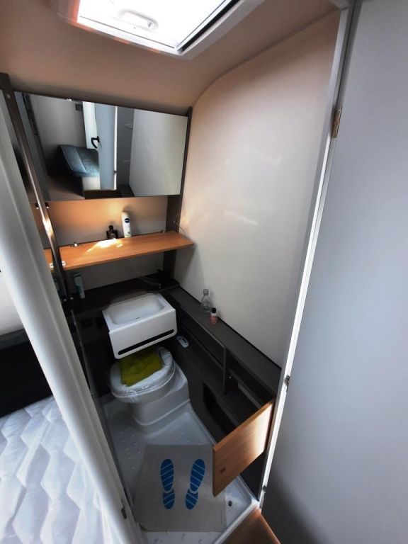 Fahrzeugabbildung Bürstner B66 480 TK Verfüg./Sparen Sie 3.630,- €