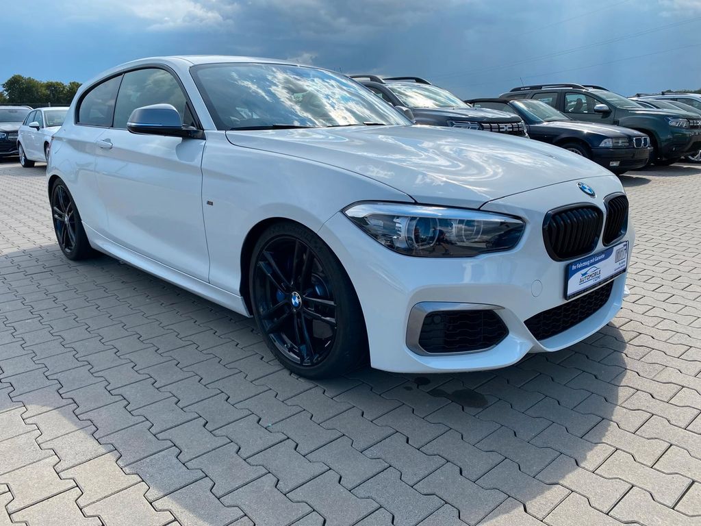 BMW M140i