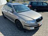 Skoda Octavia Lim. Elegance/Getriebe ruckelt !! Export - gebrauchte Skoda Octavia aus dem Jahr 2008