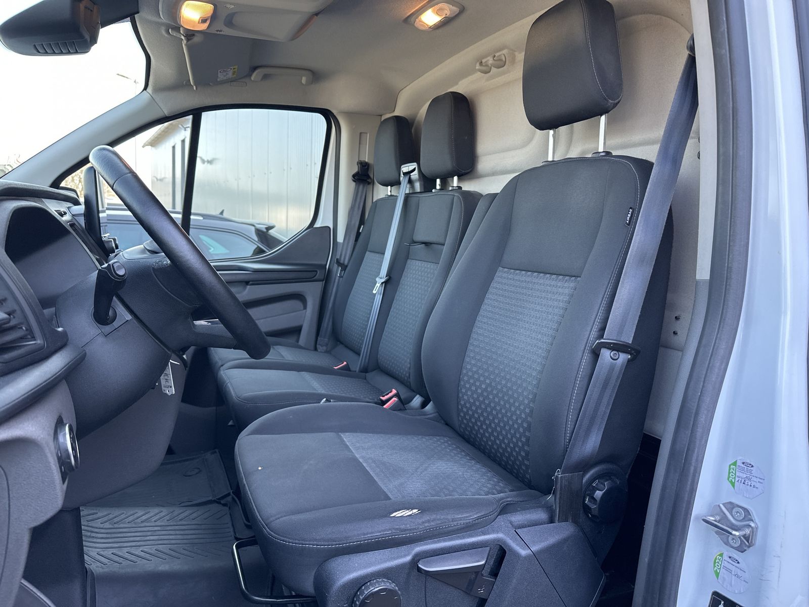 Fahrzeugabbildung Ford Custom 300 L2 NAV+BLUETOOTH+KAMERA+KLIMA+SHZ+ACC