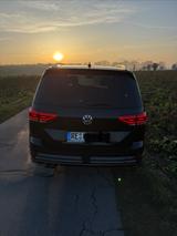 Volkswagen Touran 1.4TSI DSG Highline BMT/7-Sitzer/Pano/Nav - VW Touran Gebrauchtwagen in Essen