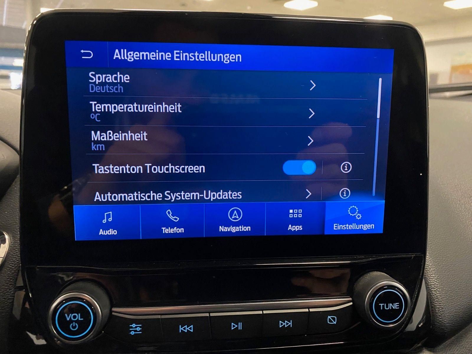 Fahrzeugabbildung Ford 1.0 EcoSport ST-Line+NAVI+XENON+ALLWETTER+KAMERA