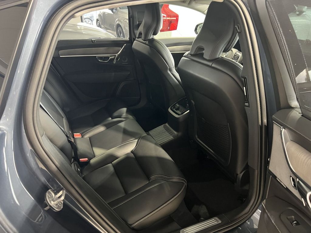 Volvo S90 T8 Ultimate Dark Recharge AWD B&W Massage