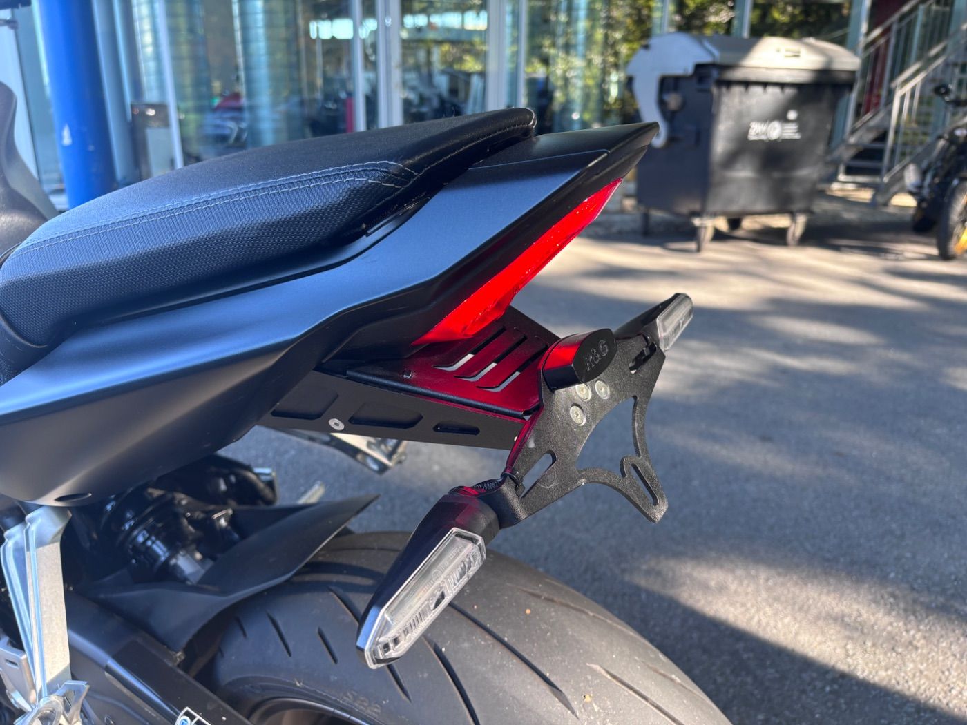 Fahrzeugabbildung Honda CB 650 R E-Clutch Kurzer KZH,