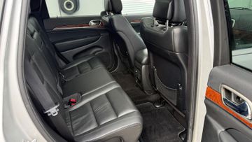 Jeep Grand Cherokee - 9
