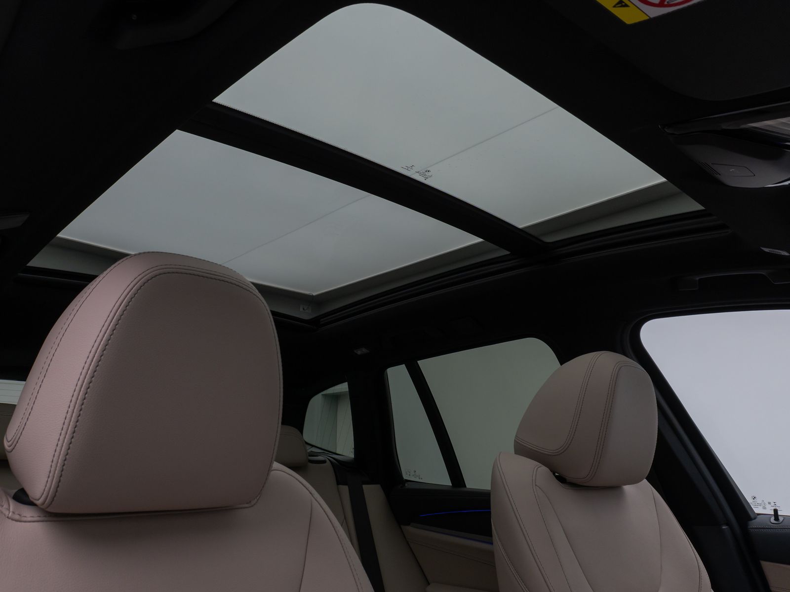 Fahrzeugabbildung BMW X3 M40i Panorama Laser 360°HUD DAB HiFi AHK ACC