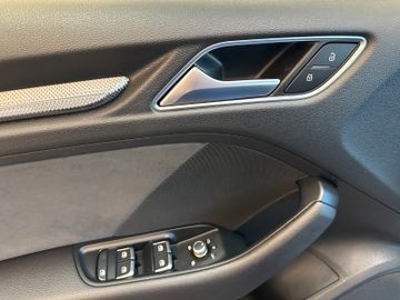 Audi A3 *KEYLESS*PANO*ALCANTARA*ACC*StdHZ*2-ZONEN*AHK