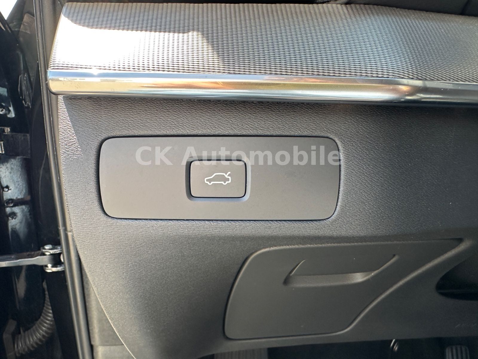 Fahrzeugabbildung Volvo XC90 B5 Plus Bright AWD 7Sitze/Navi/Pano/360°Kam