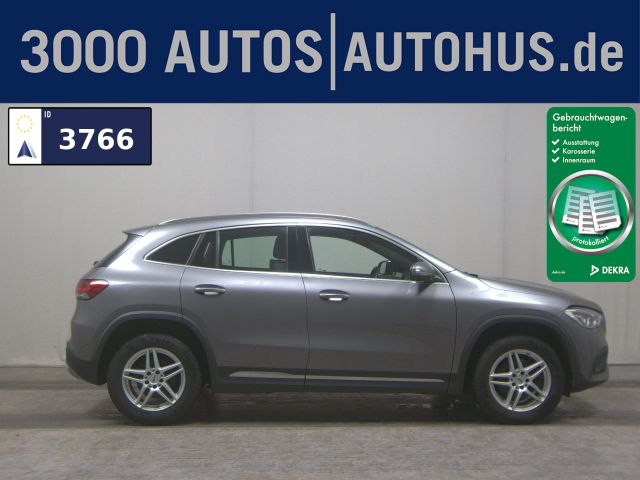 MERCEDES-BENZ GLA 200 d Progressive T-Leder Navi LED RfK AHK