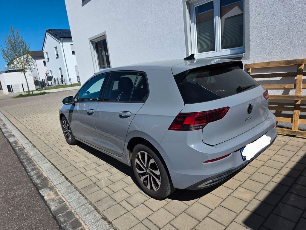 Image of Volkswagen Golf