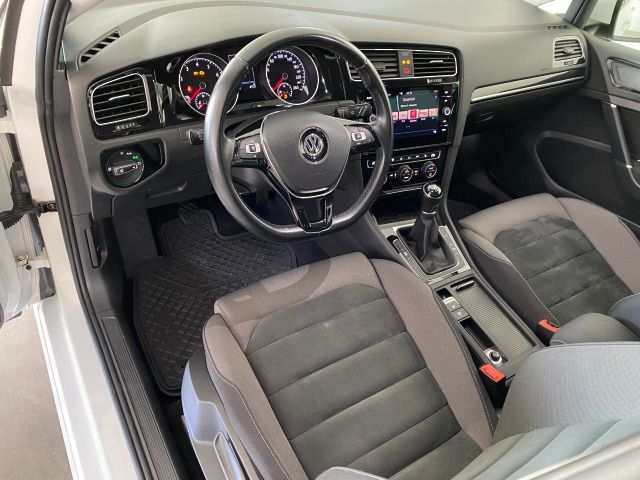 Golf VII Highline R-Line 1.5 TSI LED+NAVI