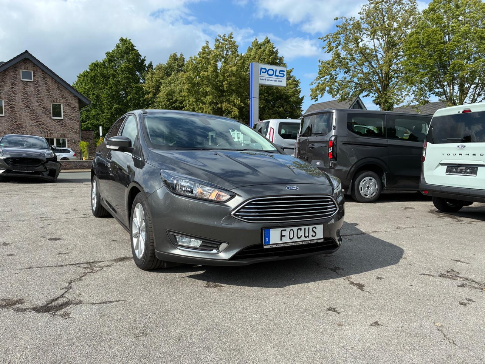 Ford Focus Limousine "Titanium"/Winter-P./Tempo/Alu