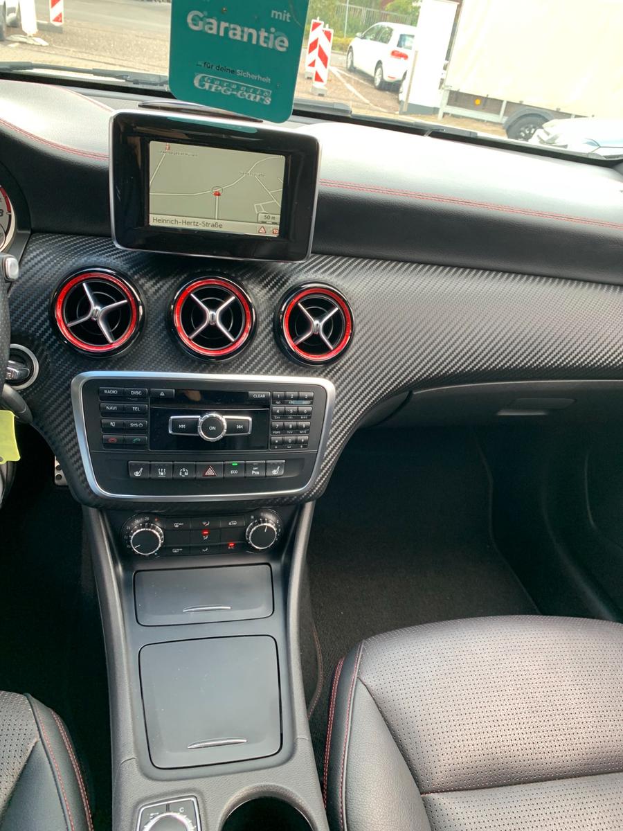Mercedes-Benz A 250 Sport / Edition * AMG Paket*Tüv NEU