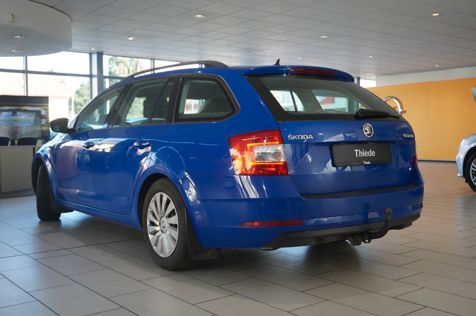 Fahrzeugabbildung SKODA Octavia Combi 1.5 TSI AMBITION 7-DSG LED/SHZ/AHK