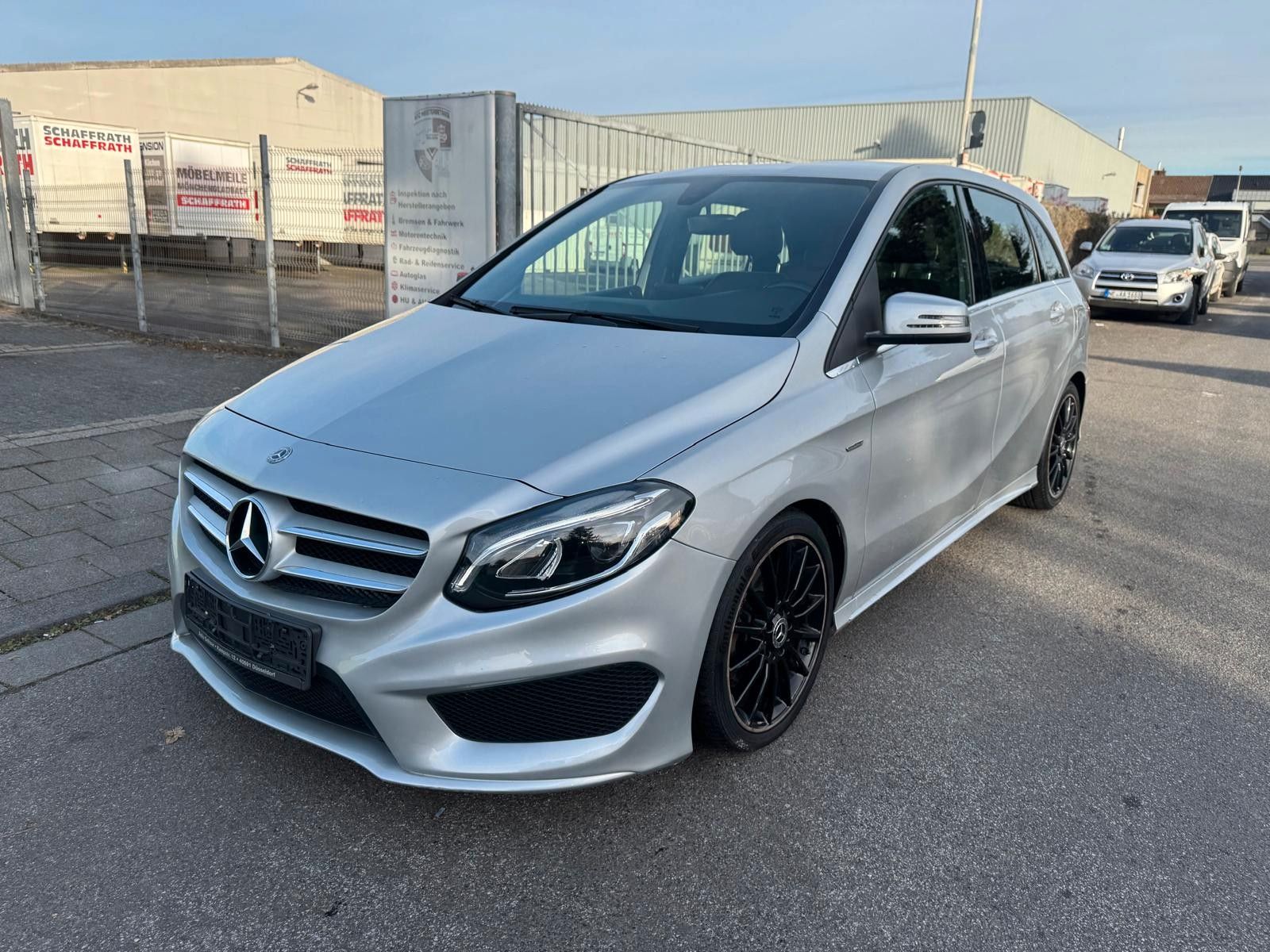 Mercedes B 200 - 1