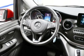 Mercedes V 220 - 7