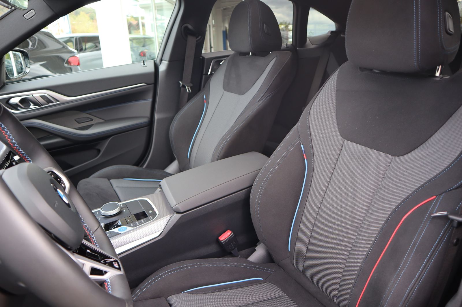 BMW i4 M60 xDrive Gran Coupé HK AHK Memory Shz foto 5
