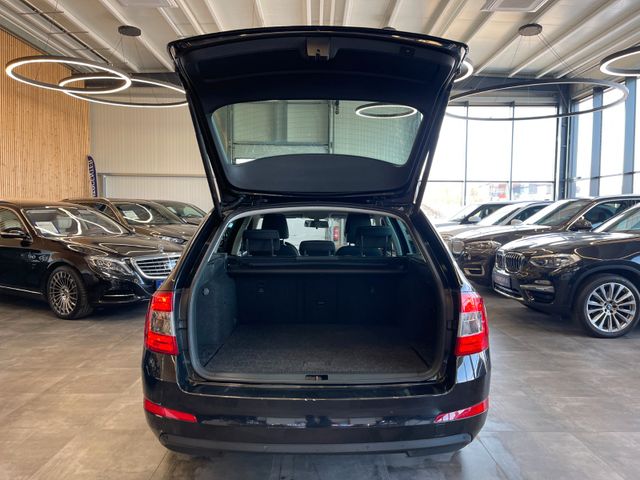 Skoda Octavia Combi Joy *1.HAND*PANO*ACC*NAVI*PDC*