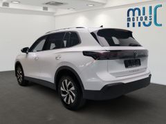 VW Tiguan 1.5 eTSI Life /Pano/LenkradHeiz./ACC/HuD