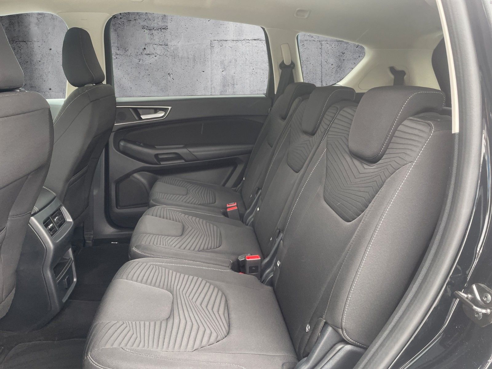Fahrzeugabbildung Ford S-Max S-MAX Business