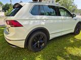 Volkswagen Tiguan 2.0 TSI  3×R LINE 230 ps DSG 4M Vollaustt - Volkswagen Tiguan: 3.0