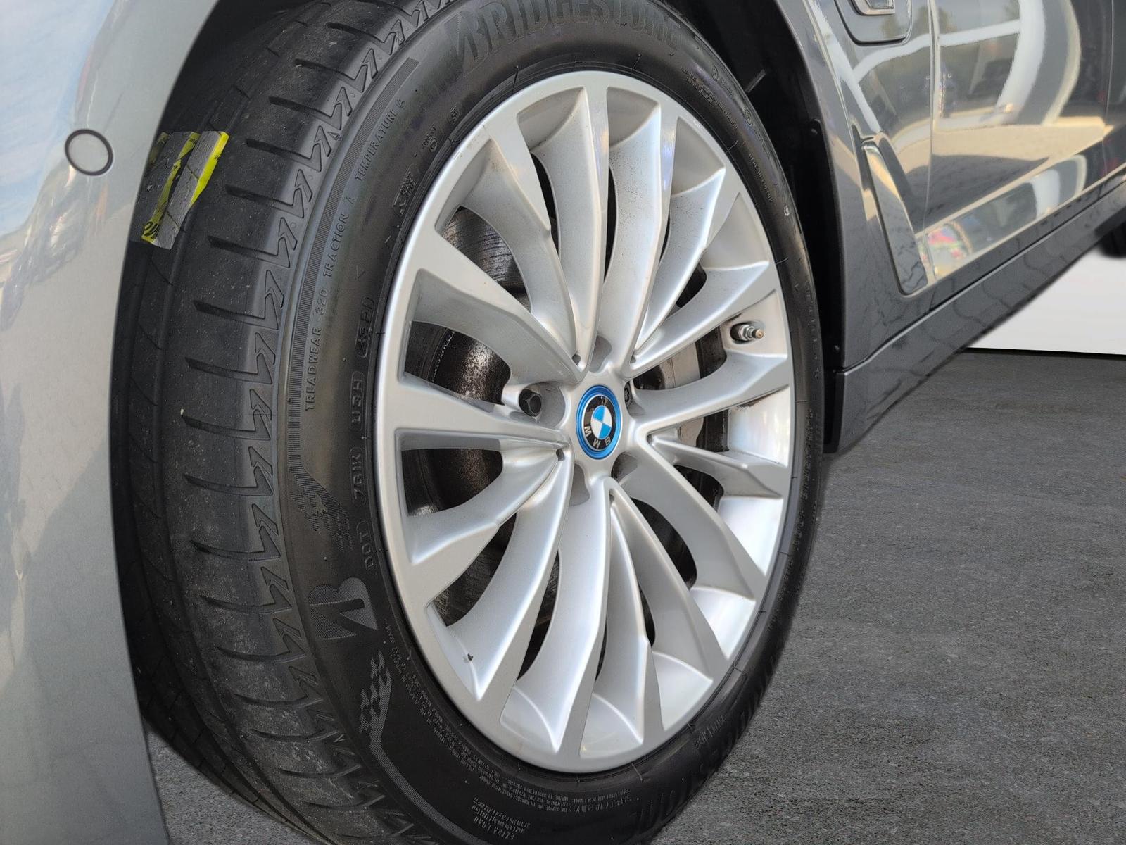 BMW 530 e T. Luxury Line LC-PROF+LEDER+AHK+LED+KAMER