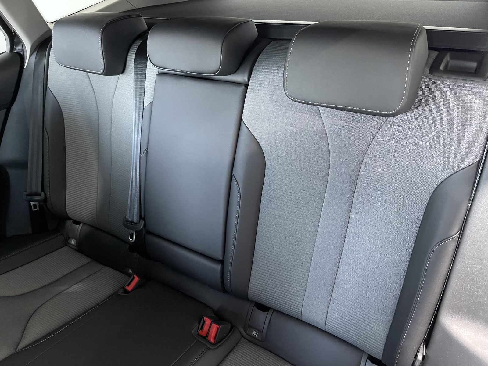 Fahrzeugabbildung SKODA Enyaq 60 Loft*AHK*LED-Matrix*