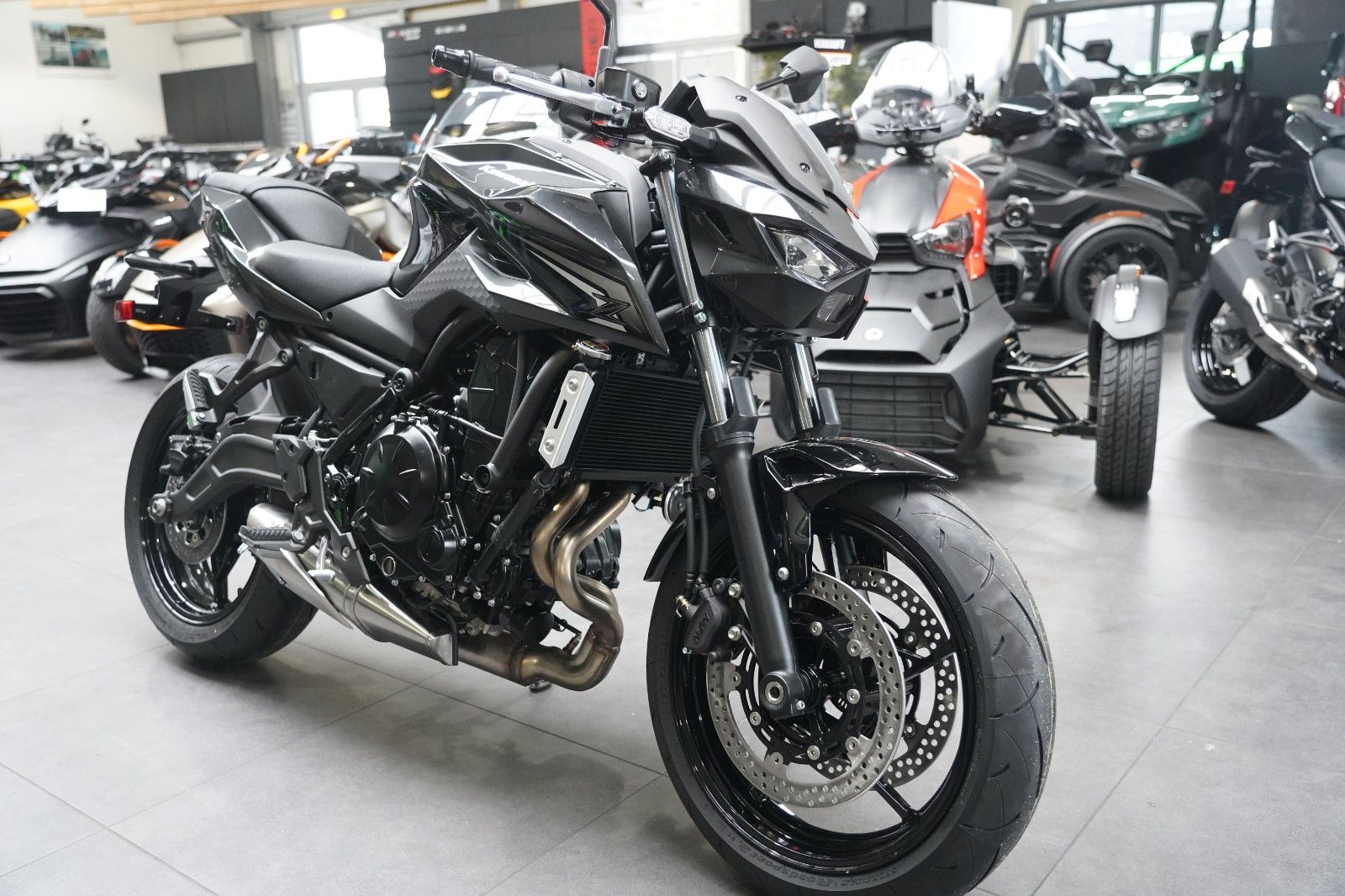 Fahrzeugabbildung Kawasaki Z650S Model 2026  4 Jahre Garantie