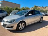 Opel Astra"Finanziabile Senza Busta Paga" - Opel Astra aus 2011 mit Diesel-Antrieb